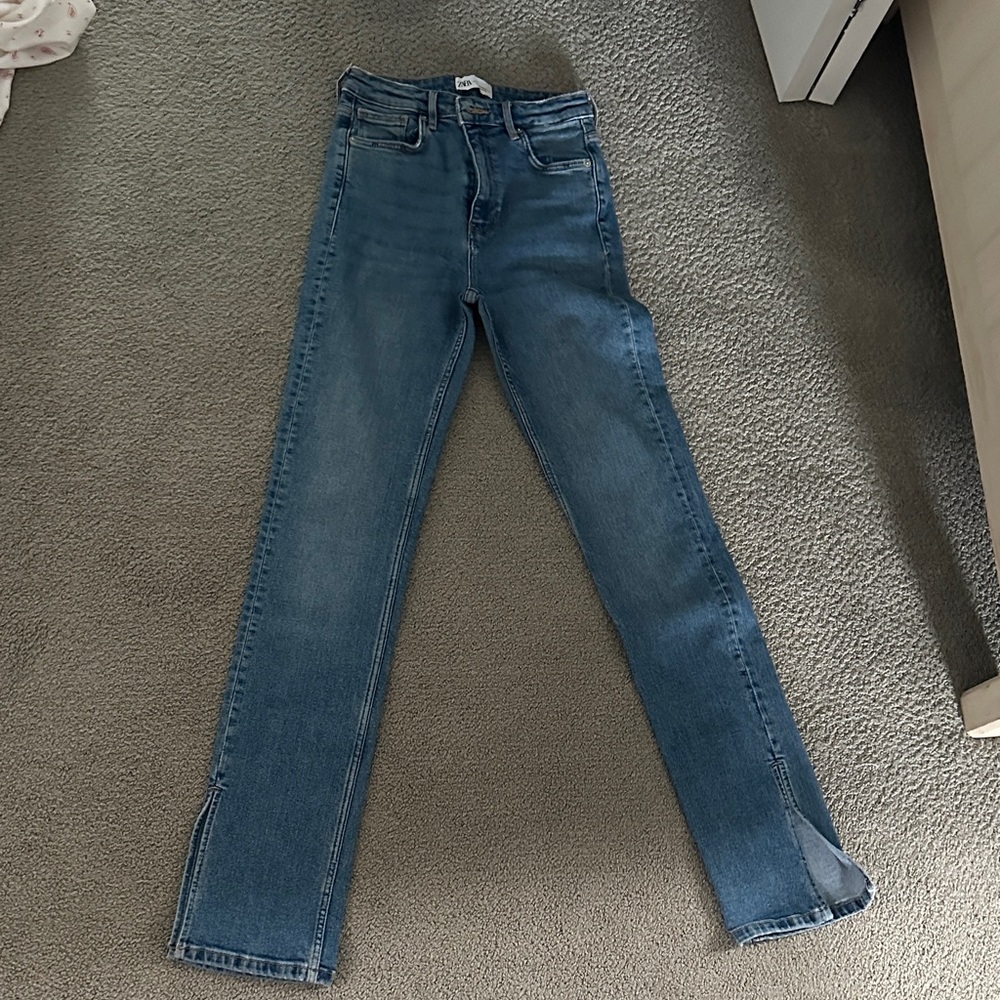 Zara Women's Classic Blue Straight Leg Jeans